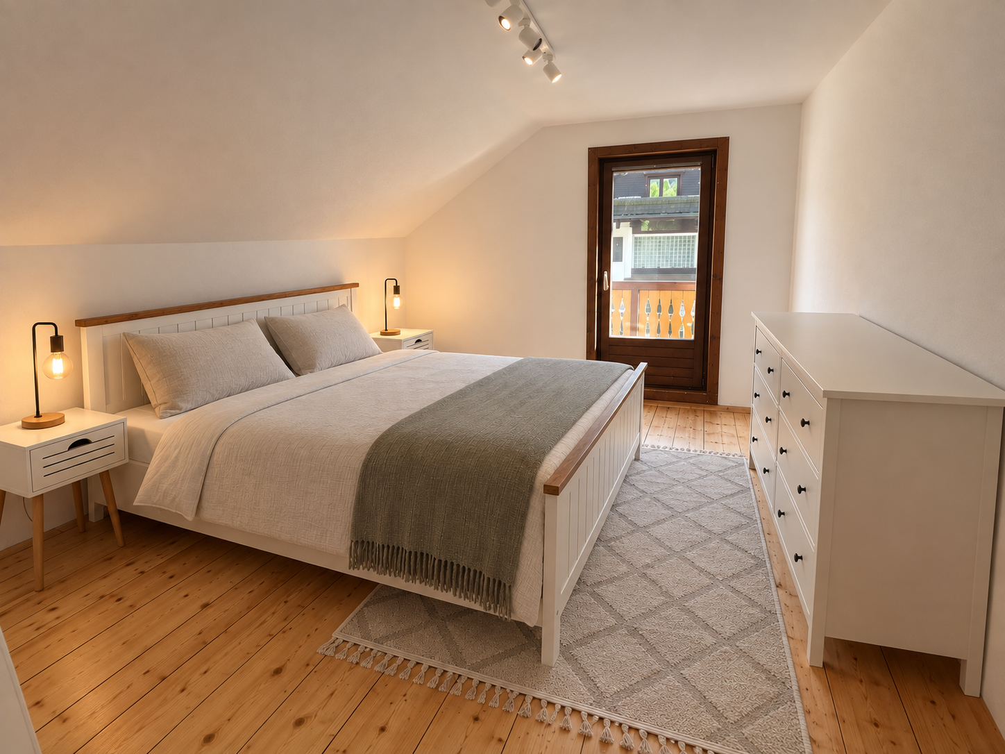 Gemütliches Schlafzimmer mit warmem Licht